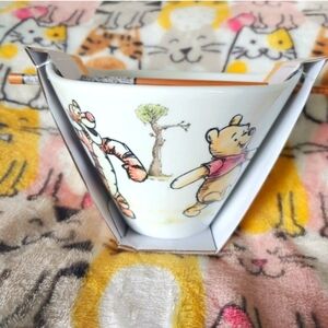 Disney Winnie the Pooh Ramen Bowl with Chopsticks - Yellow and White